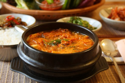 Кимчи-тиге(김치찌개)